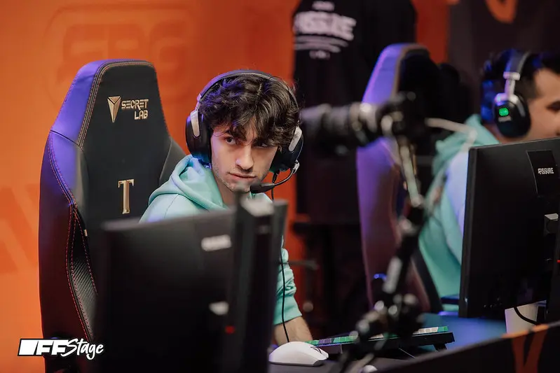 Фотография 9Class на FISSURE PLAYGROUND 2 — DOTA